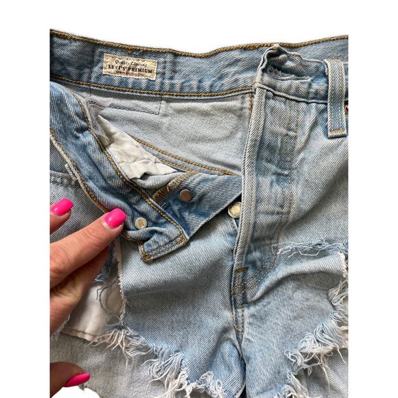Levi’s 501‎ Destroyed High-Rise Cutoff Button Fly Premium Jeans Shorts Size 25 - Picture 5 of 9